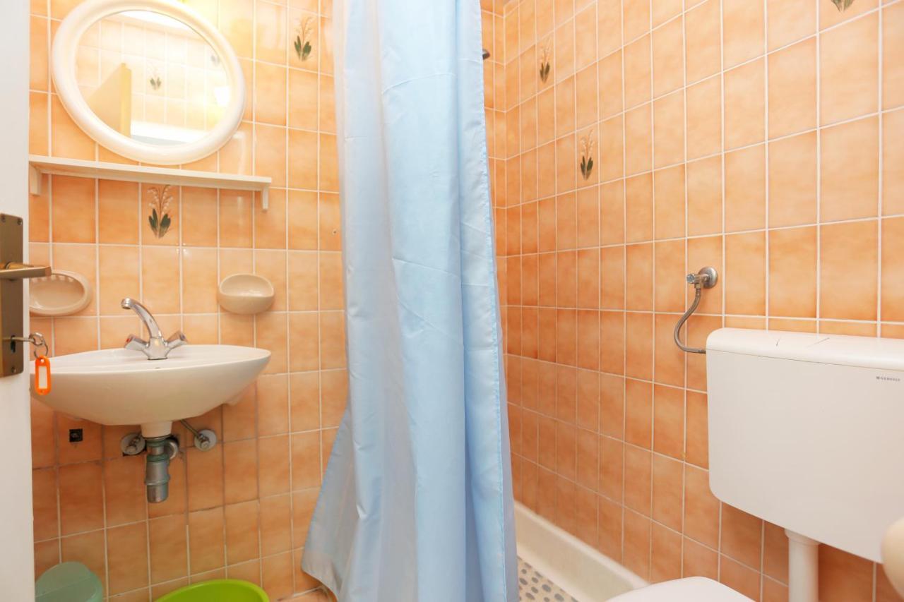Apartments&rooms with parking space Tucepi, Makarska - 5263 Exteriör bild