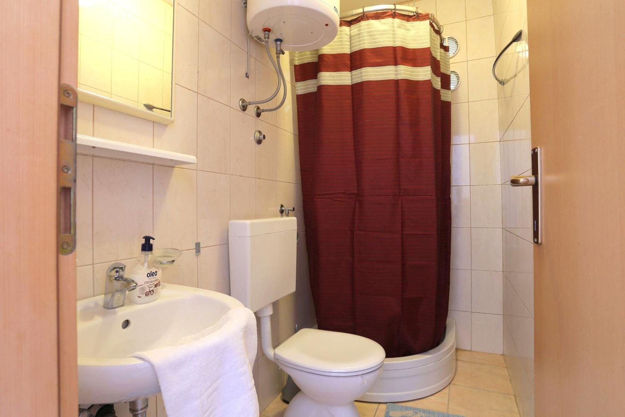 Apartments&rooms with parking space Tucepi, Makarska - 5263 Exteriör bild