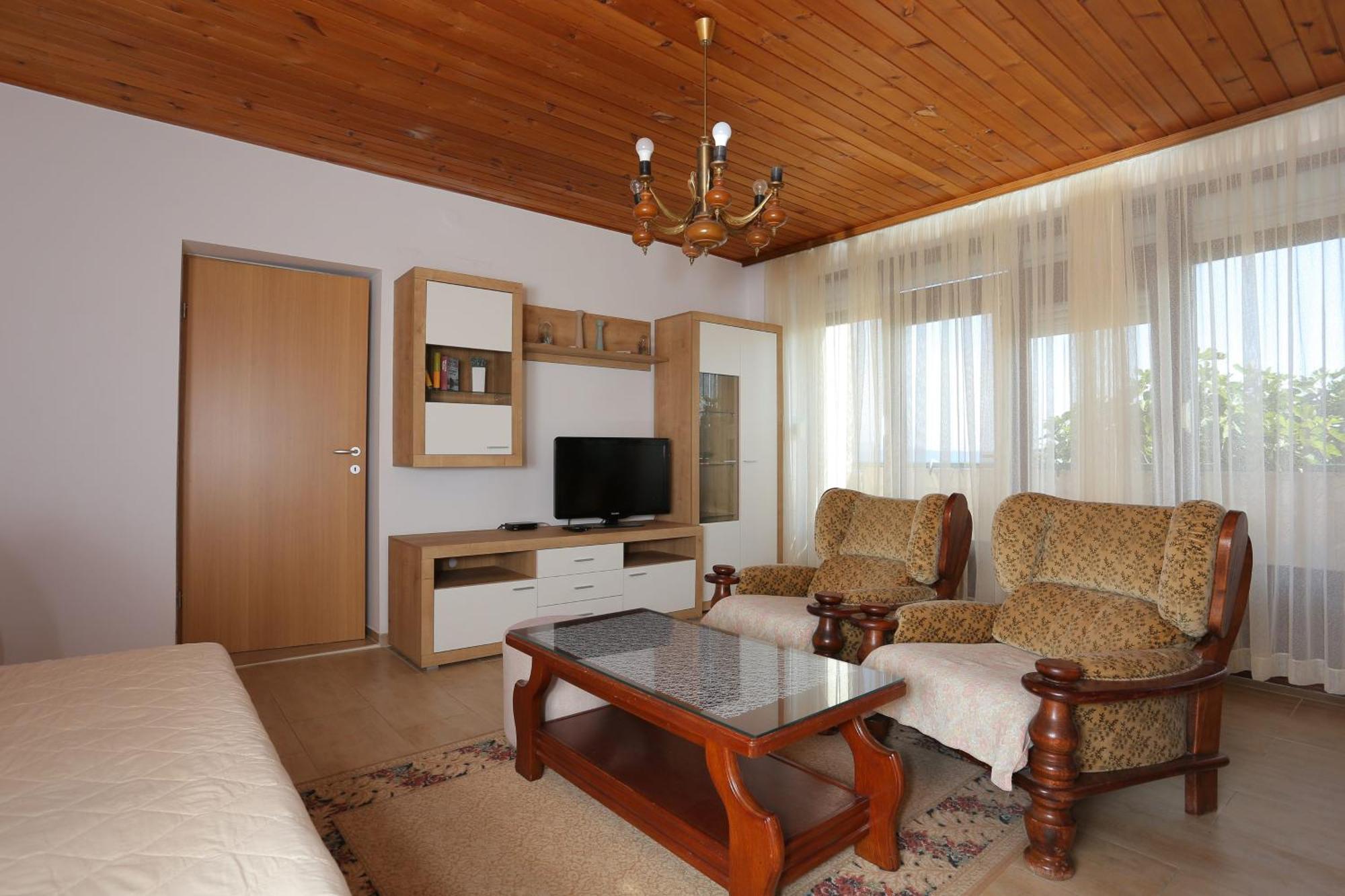 Apartments&rooms with parking space Tucepi, Makarska - 5263 Rum bild